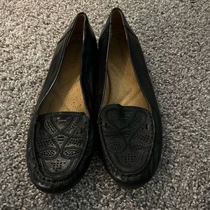 Naturalizer Black Loafers